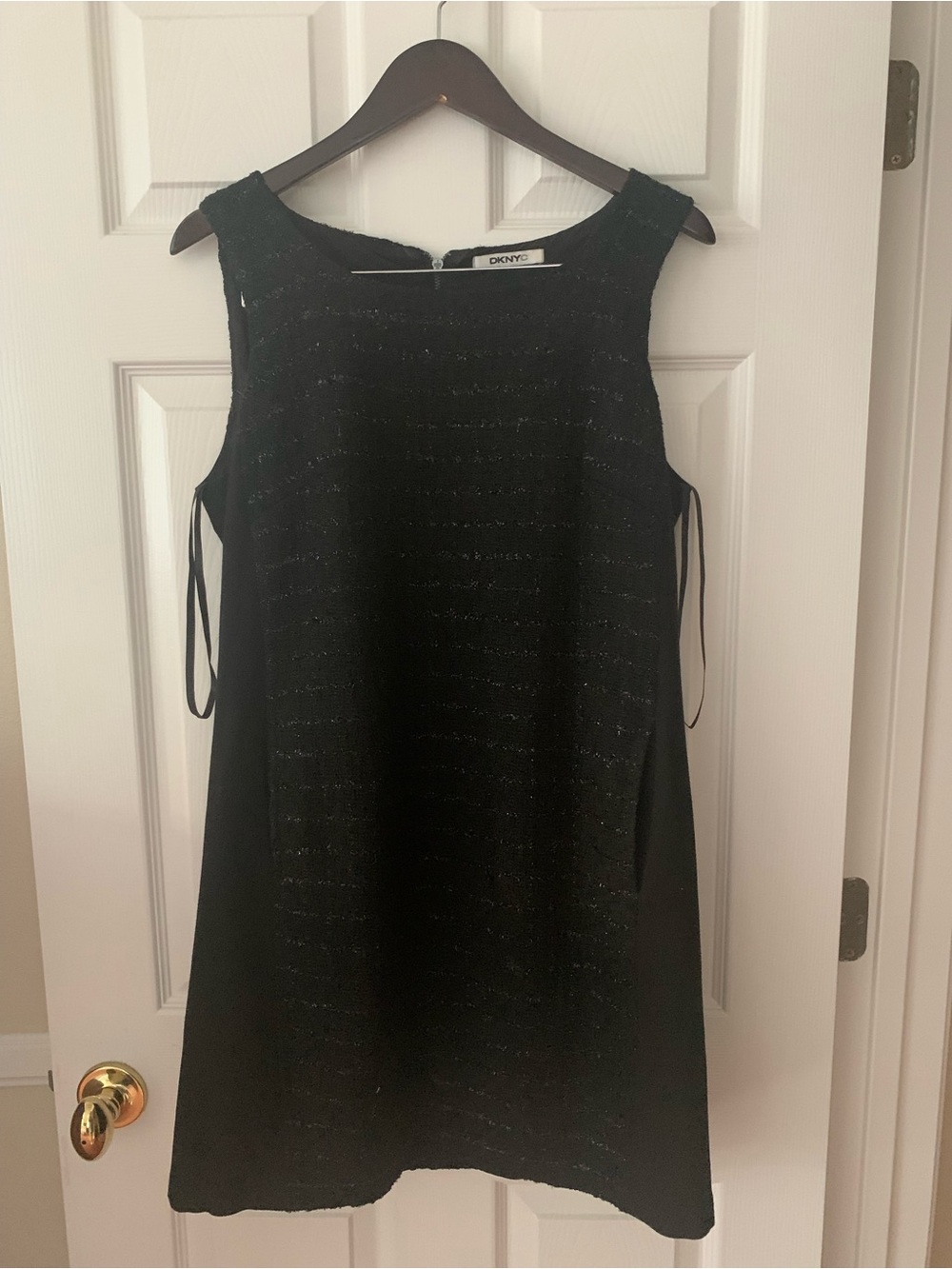 DKNYC Dress: Black Tweed w/Side Panels, Side Pockets, Shift, Mini, Lined L